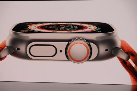 Apple debuts Apple Watch Ultra: Titanium case, 60 hours of battery life, $799