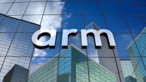 On the eve of the IPO, why did Arm take the risk with Qualcomm in court?